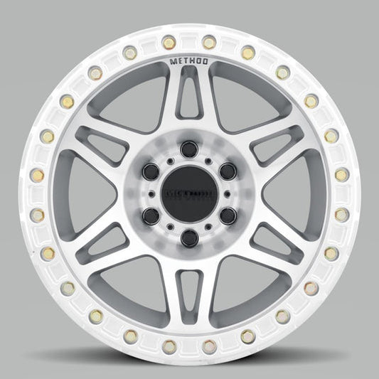 Method | MR106 Beadlock 17x9 -44mm Offset 8x6.5 130.81mm CB Machined/Clear Coat w/BH-H36125 Wheels