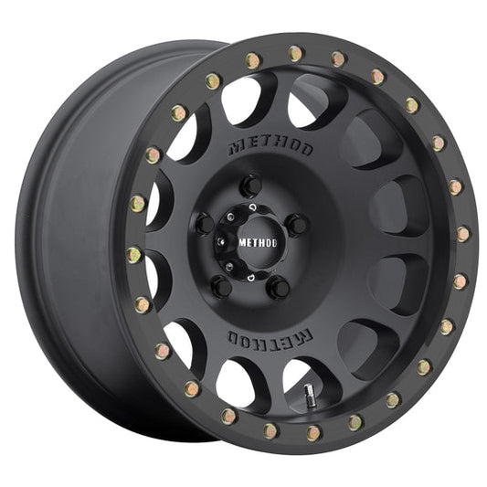 Method | MR105 Beadlock 17x8.5 0mm Offset 8x6.5 130.81mm CB Matte Black w/BH-H24125 Wheels