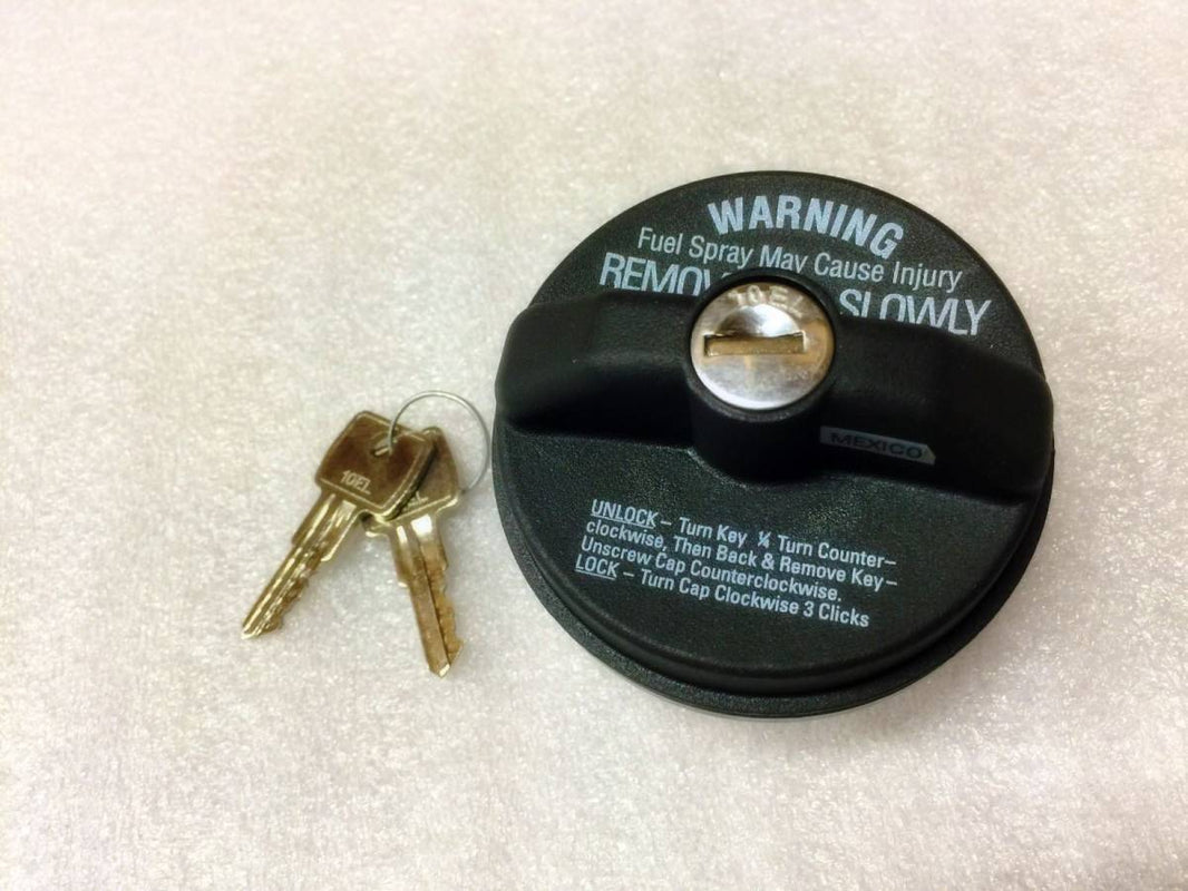 Titan Fuel Tanks | Locking Black Fuel Cap | 9901750