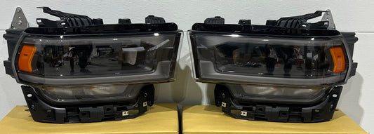 2019-2024 Ram 2500/3500 LED Reflector HeadLights (Black)