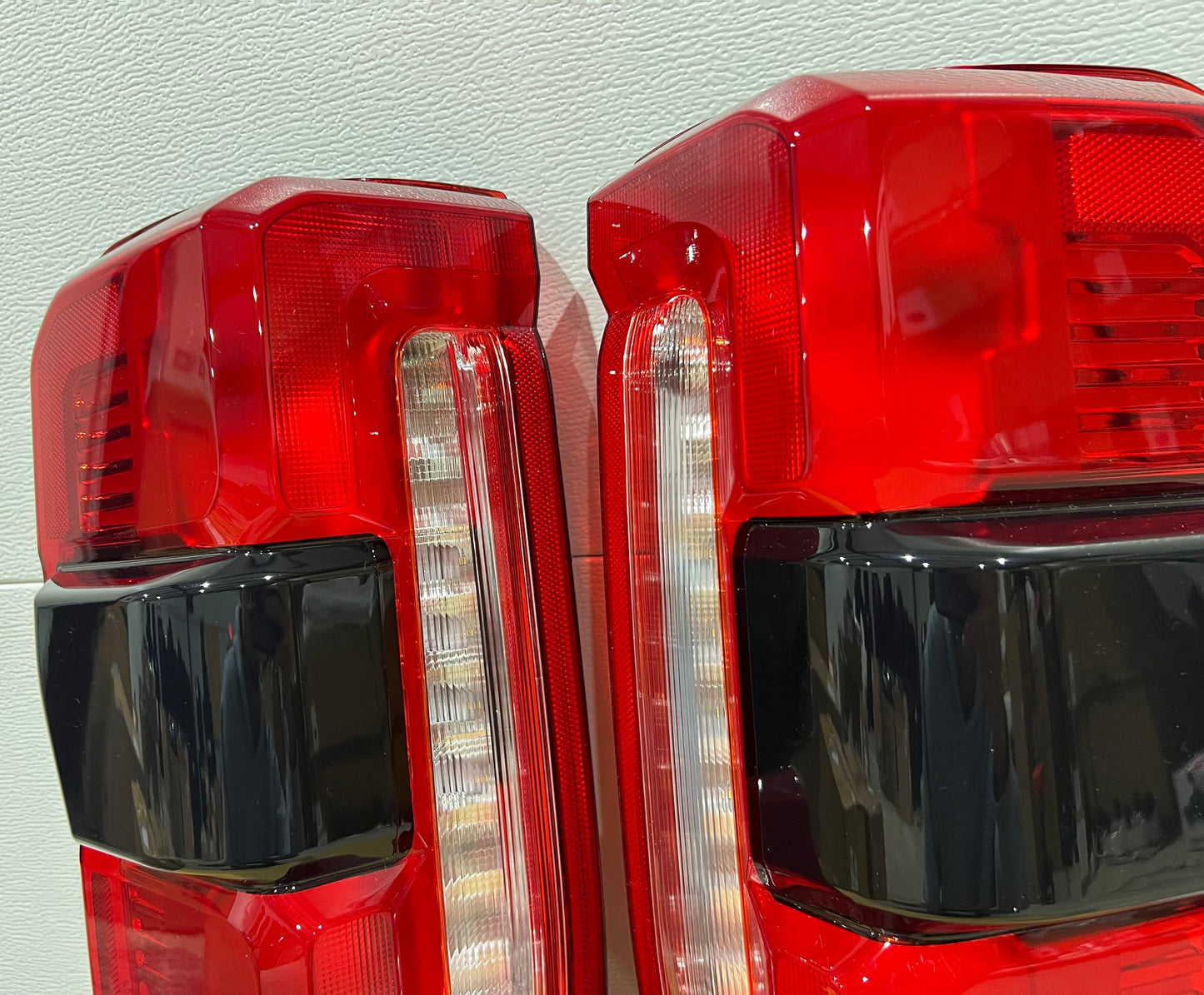 2023-2026 Ford Super Duty F250/F350/F450 Incandescent with BLIS Tail Lights