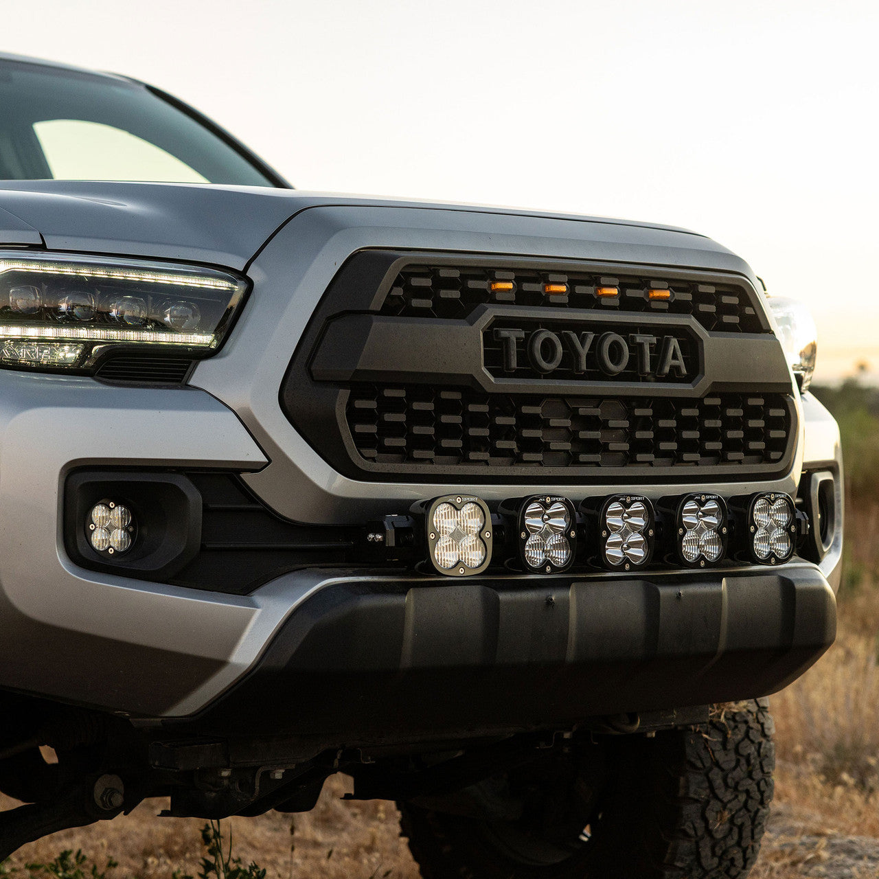 BAJA DESIGNS XL LINKABLE BUMPER LIGHT KIT - TOYOTA 2016-2023 TACOMA