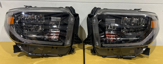 2014-2021 Toyota Tundra LED Reflector HeadLights