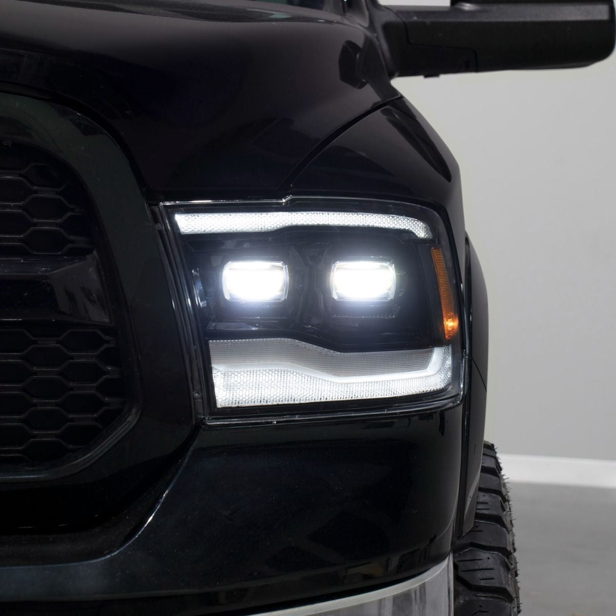 2009-2018 Dodge Ram 1500/2500/3500  Form Lighting LED Projector Headlights