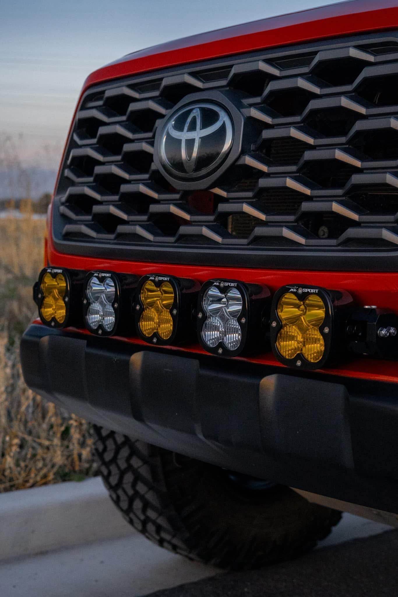 BAJA DESIGNS XL LINKABLE BUMPER LIGHT KIT - TOYOTA 2016-2023 TACOMA