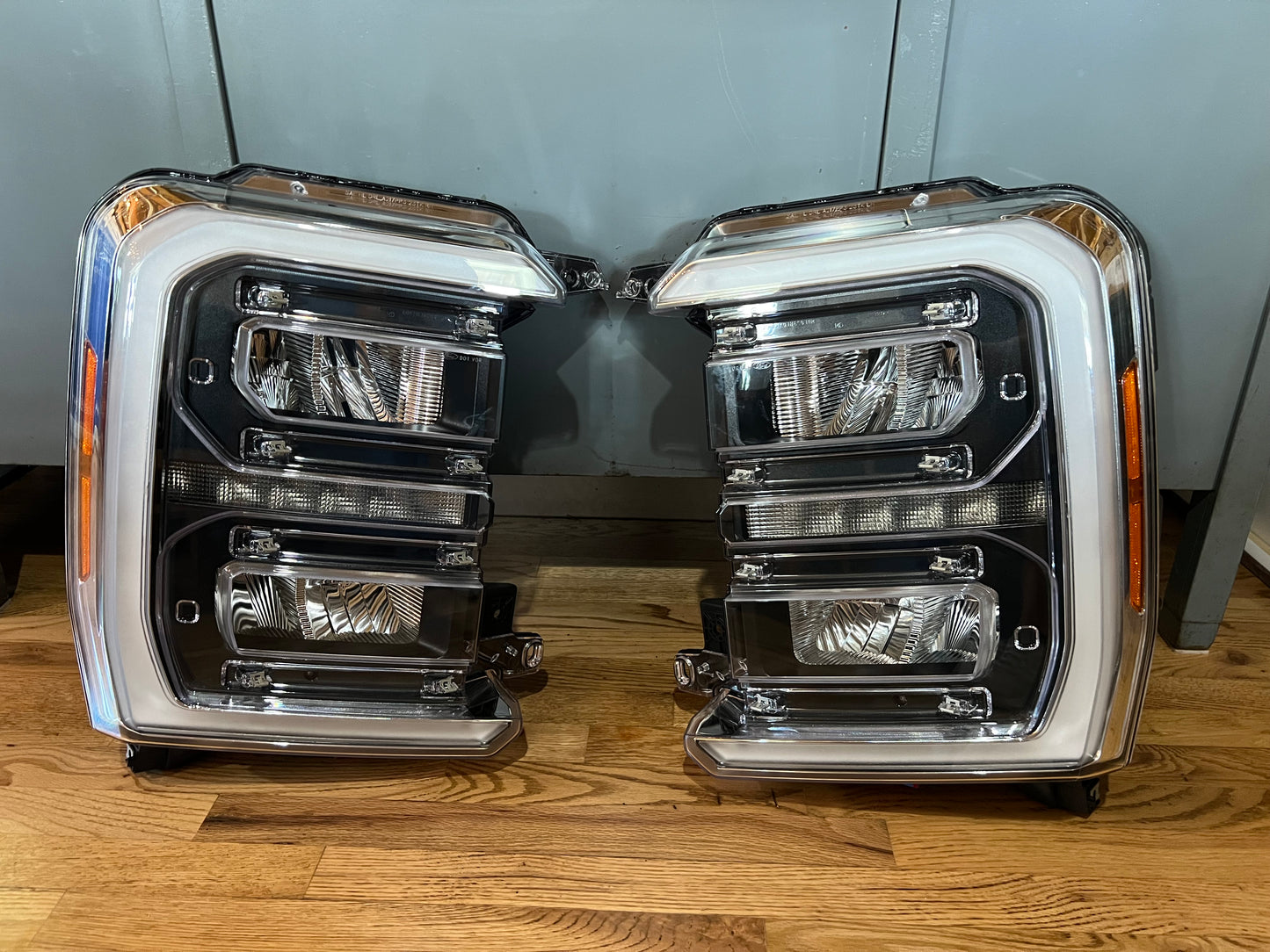 Ford F250/F350/F450 OEM LED Headlights 2023-2025