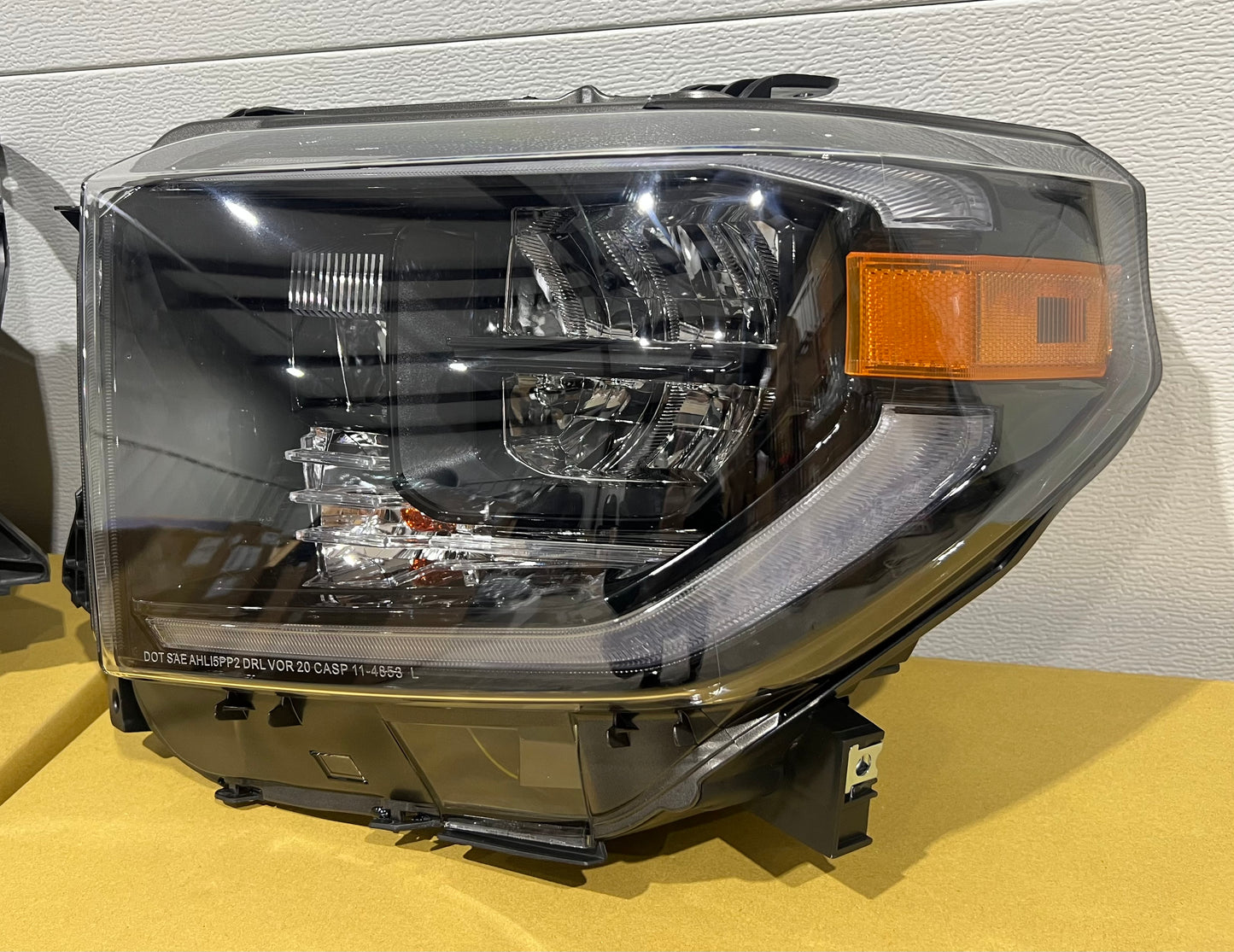 2014-2021 Toyota Tundra LED Reflector HeadLights