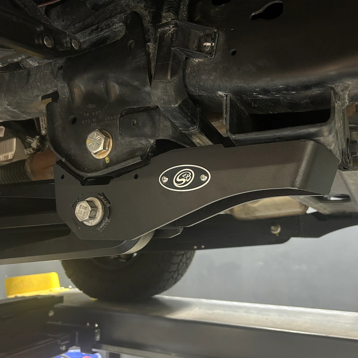 OUO 2.5” Standard Leveling Kit 2023+ Ford F450