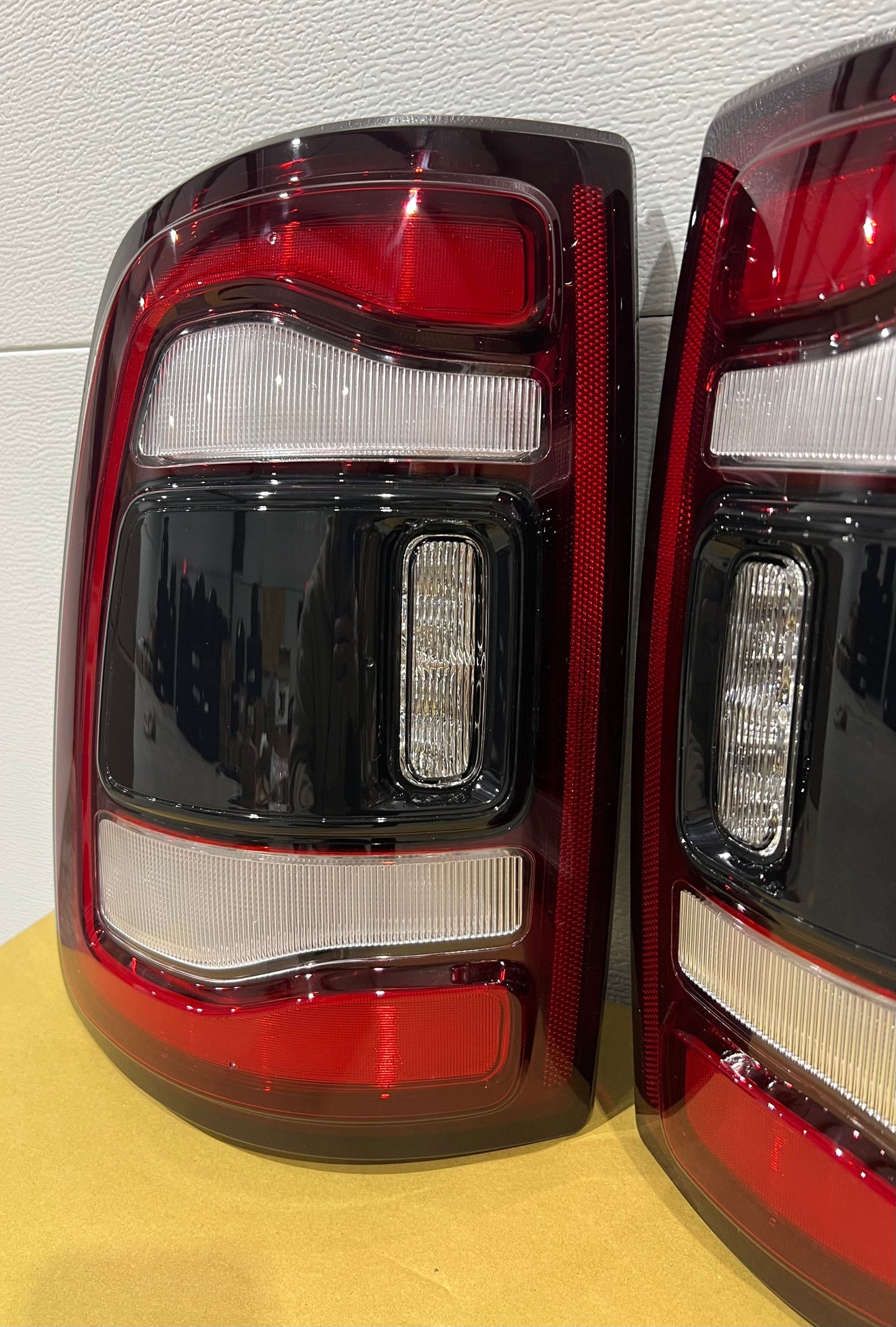 2019-2024 Ram 2500/3500 LED Tail Lights (Black/Red)