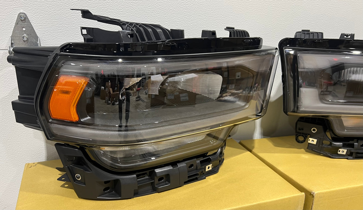 2019-2024 Ram 2500/3500 LED Reflector HeadLights (Black)