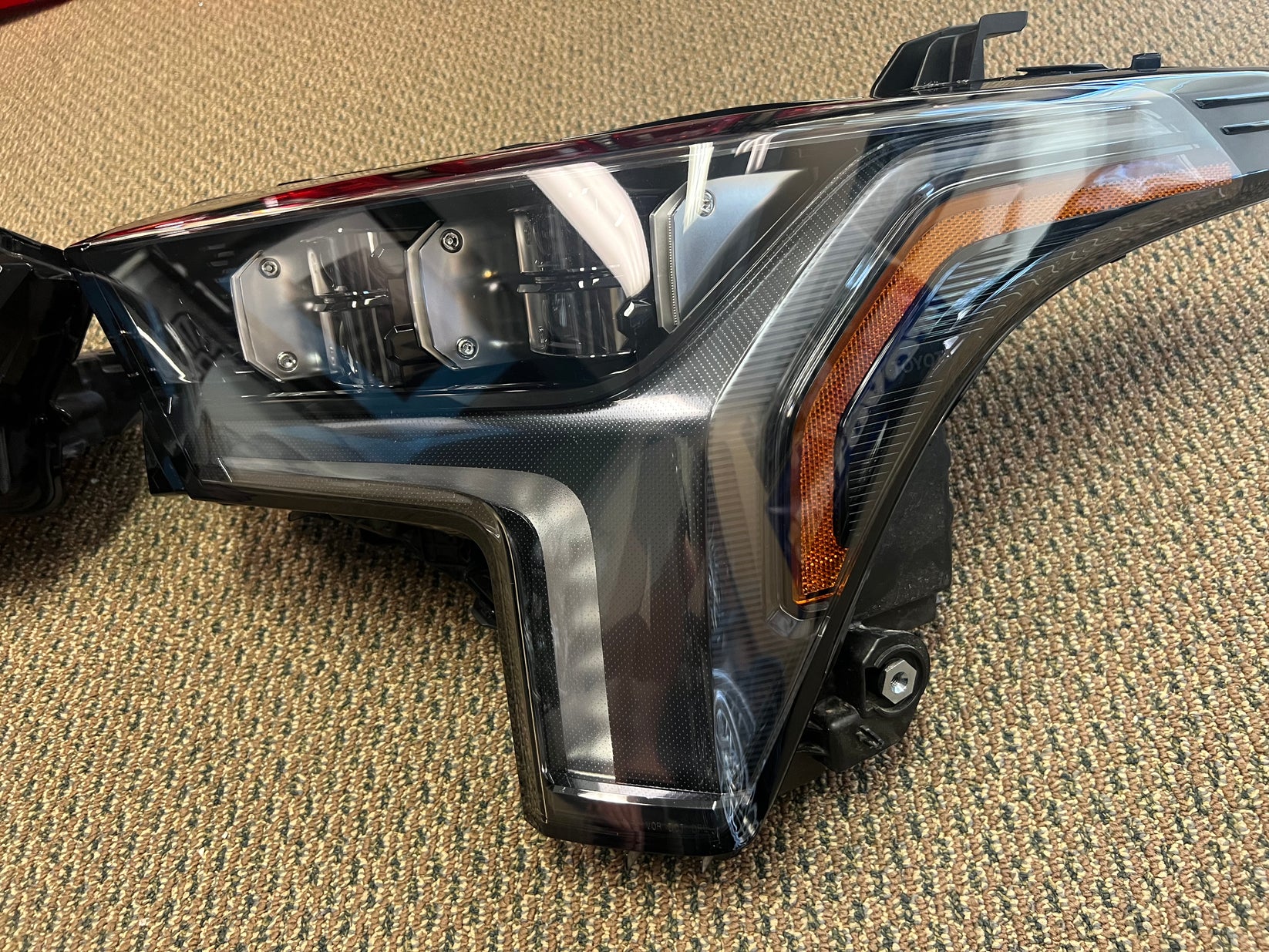 2022-2025 Toyota Tundra OEM LED projector headlights trd pro – SQUARE1 ...