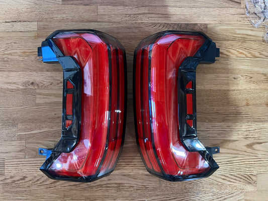 2022-2024 Toyota Tundra OEM LED Tail Lights (with sequential turn signals)