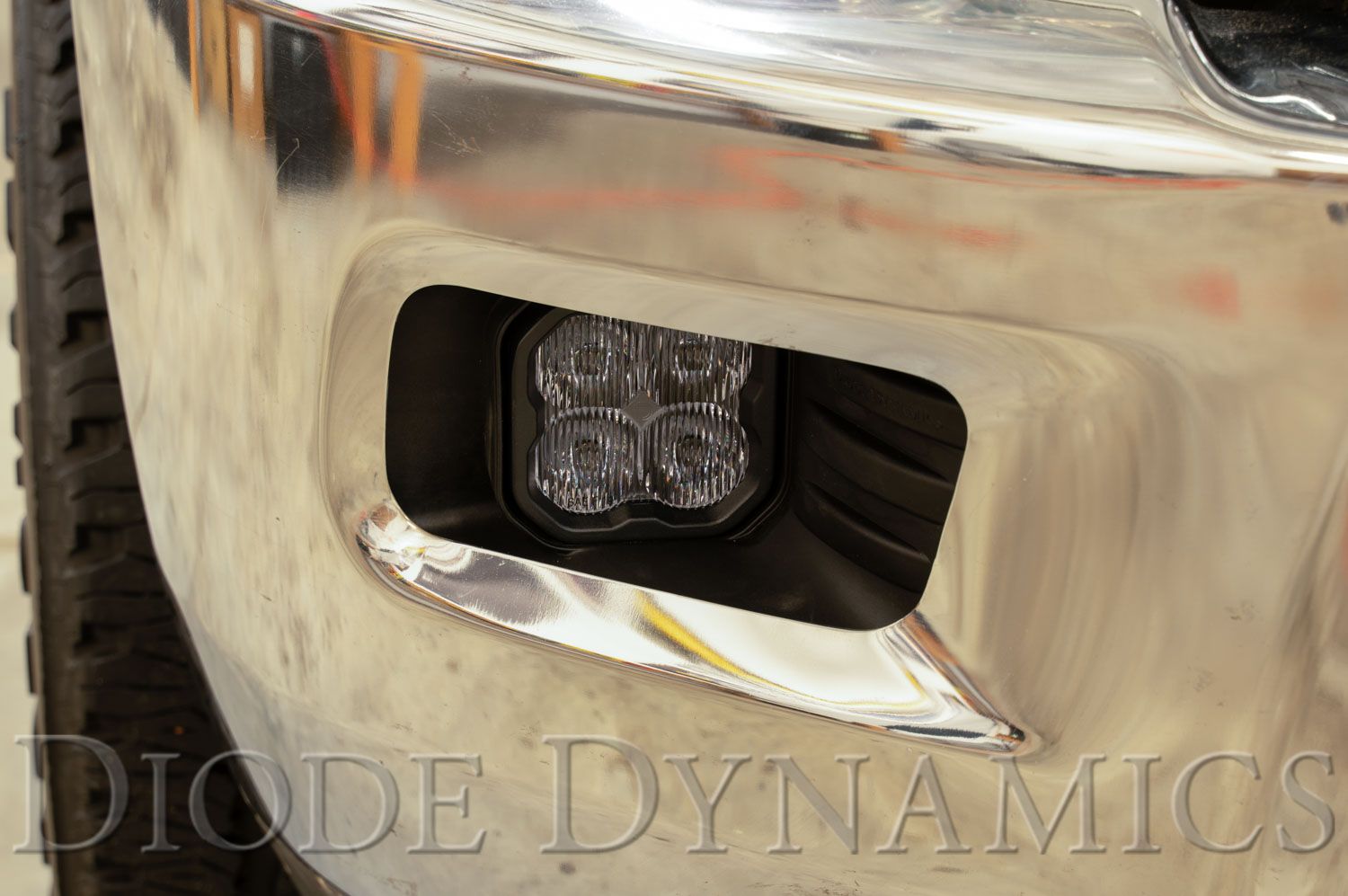 Diode Dynamics SS3 Ram Horizontal LED Fog Light Kit Pro - White SAE Driving Diode Dynamics SS3 Ram Horizontal LED Fog Light Kit Pro - White SAE Driving